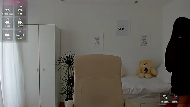 bubbledoll77 online show from April 1, 2026, 8:15 am