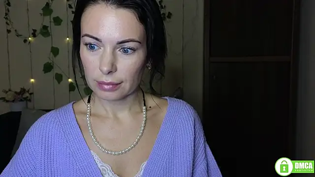 Rita lovvylyou online show from October 14, 2025, 11:22 am