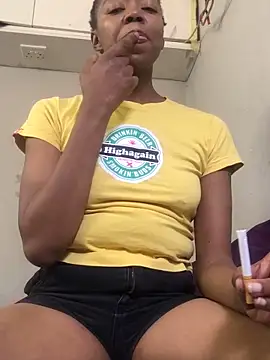 Venusasss online show from October 8, 2025, 11:08 am