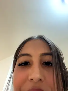 Luna star3 online show from November 18, 2025, 6:34 pm