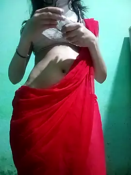 Hornyme18 online show from October 29, 2025, 5:04 pm