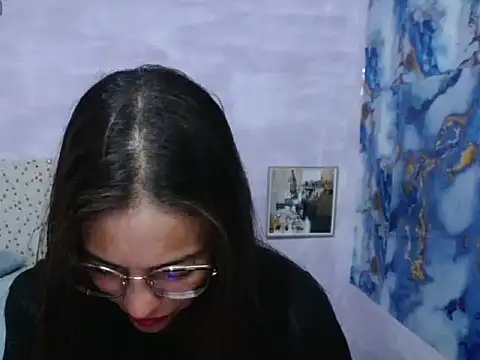 Snapshot of cerecita_anna chatting on February 11, 2026, 12:04 am cerecita anna online show from February 11, 2026, 12:04 am