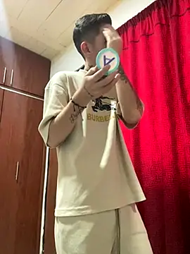 davidxxx 2012 online show from October 25, 2025, 2:35 pm