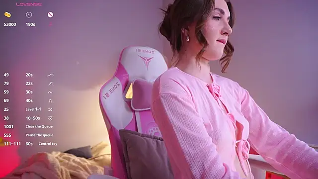 LureOfEva online show from February 6, 2026, 8:56 pm