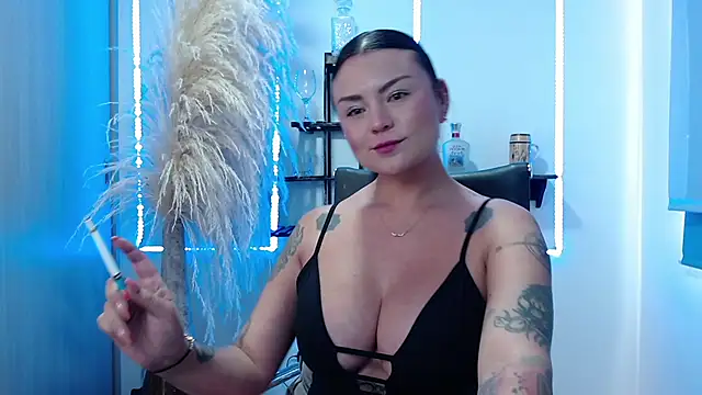 Snapshot of Emily_Sage chatting on November 26, 2025, 7:37 pm Emily Sage online show from November 26, 2025, 7:37 pm