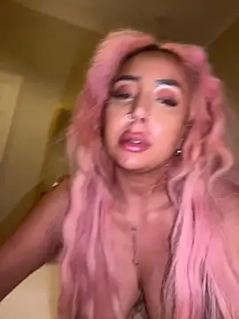 zara bellexx online show from December 21, 2025, 3:35 am