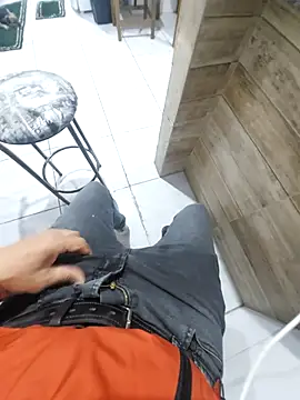 Merlin2310 online show from November 16, 2025, 4:40 am