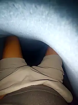 Merlin2310 online show from December 21, 2025, 7:48 am