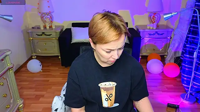 Viola Rayden online show from November 16, 2025, 6:19 am