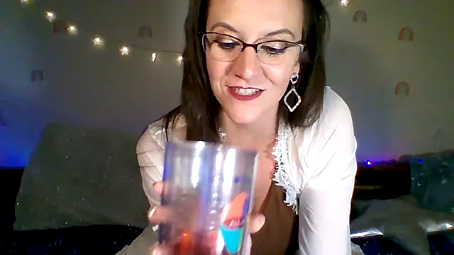 Snapshot of easy_briezy chatting on February 11, 2026, 6:29 am easy briezy online show from February 11, 2026, 6:29 am