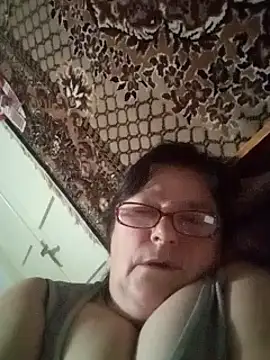 Snapshot of MilaCold5443 chatting on March 11, 2026, 2:06 am MilaCold5443 online show from March 11, 2026, 2:06 am