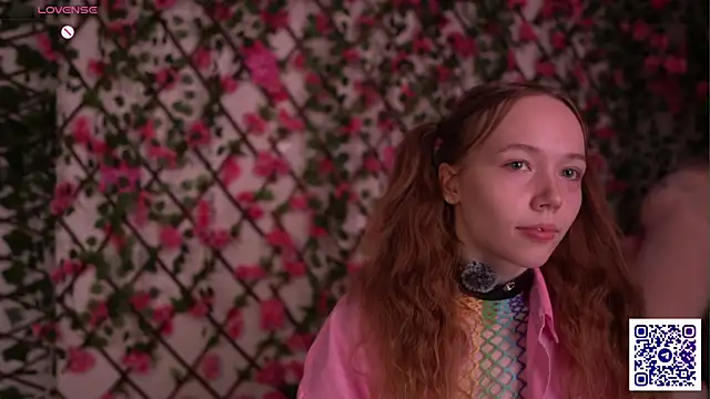 Petite Polly online show from November 20, 2025, 6:07 pm