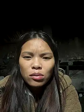 hello-cute online show from November 14, 2025, 4:28 pm