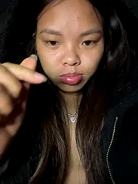 hello-cute online show from November 25, 2025, 6:08 pm