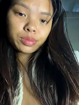 hello-cute online show from November 28, 2025, 1:52 am