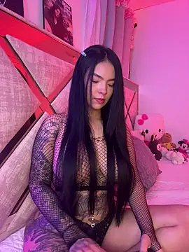 Kiity- online show from November 18, 2025, 3:45 am