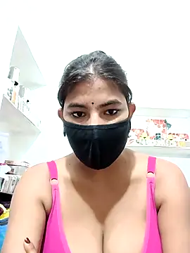 Hot radhaji online show from November 16, 2025, 3:17 pm