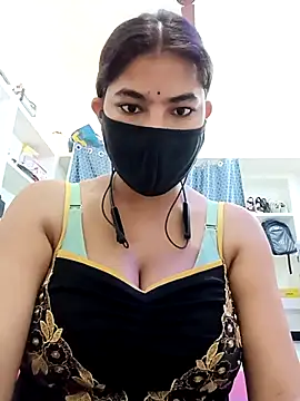 Hot radhaji online show from March 30, 2026, 1:17 am