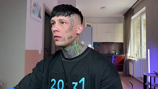 Snapshot of Anubisgods chatting on April 2, 2026, 6:11 am Anubisgods online show from April 2, 2026, 6:11 am