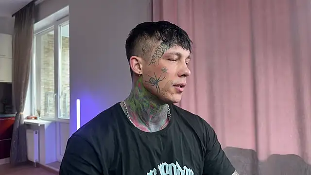 Snapshot of Anubisgods chatting on April 12, 2026, 5:23 am Anubisgods online show from April 12, 2026, 5:23 am