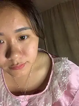 Snapshot of Misu-u chatting on October 9, 2025, 2:48 pm Misu-u online show from October 9, 2025, 2:48 pm