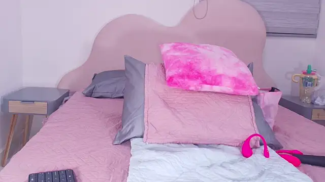 lu mystic online show from April 10, 2026, 4:06 am