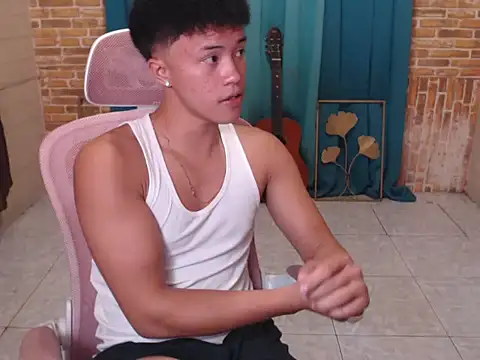 ur naughtyboy patrick online show from October 31, 2025, 2:07 pm