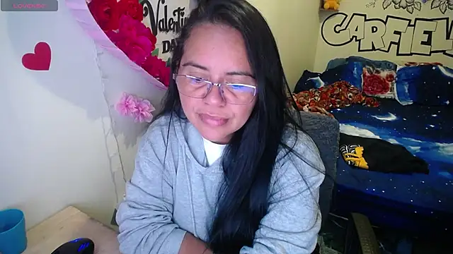 Miss  kendra  online show from April 14, 2026, 11:16 am