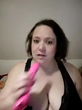 Michelle Livia online show from October 24, 2025, 4:03 pm