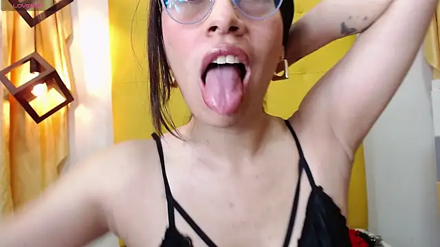 caty angel online show from October 15, 2025, 9:37 pm