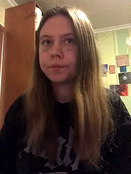 Snapshot of LunaVirelle chatting on October 16, 2025, 4:08 pm LunaVirelle online show from October 16, 2025, 4:08 pm