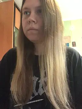 Snapshot of LunaVirelle chatting on May 30, 2026, 2:58 pm LunaVirelle online show from May 30, 2026, 2:58 pm