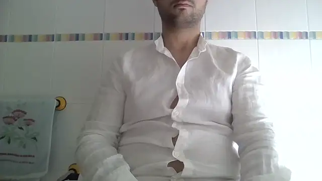 Snapshot of sci69 chatting on October 24, 2025, 10:44 am sci69 online show from October 24, 2025, 10:44 am