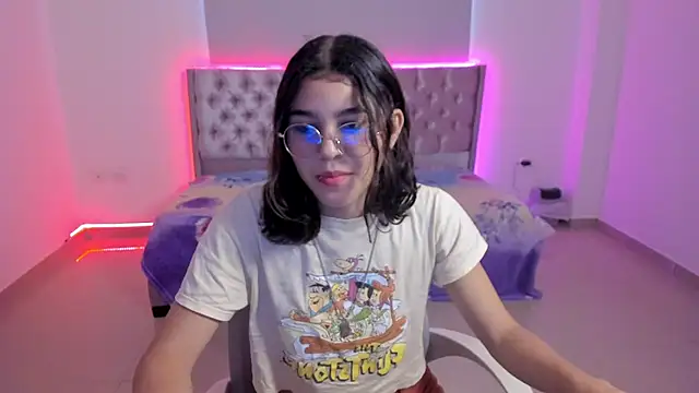 beiby glow online show from October 10, 2025, 12:37 pm