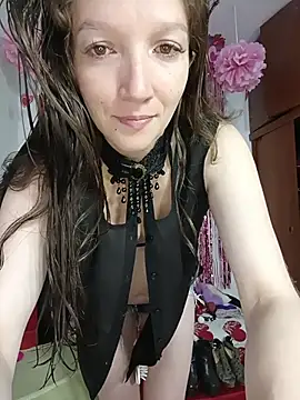 Lucy colee online show from February 10, 2026, 2:43 pm