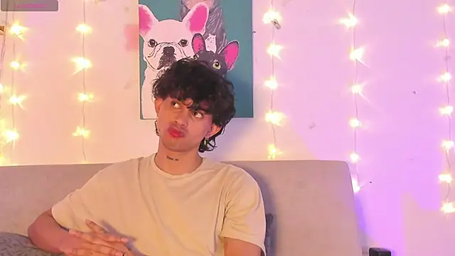 lua boy online show from May 19, 2026, 4:52 am