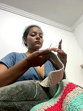 mariacamilagg online show from November 16, 2025, 8:36 pm