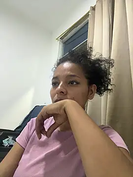 mariacamilagg online show from June 2, 2026, 11:51 pm