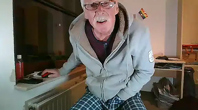 Snapshot of super-snoopy chatting on December 15, 2024, 3:42 pm super-snoopy online show from December 15, 2024, 3:42 pm