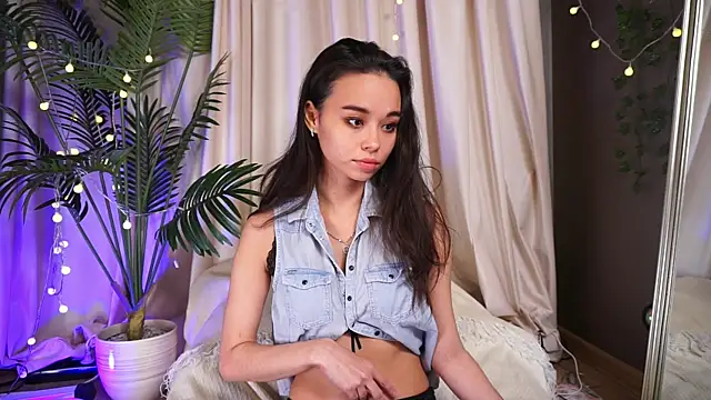 i am eva online show from October 18, 2025, 2:18 pm