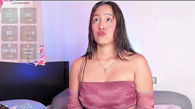 Nyxaraa online show from October 19, 2025, 6:08 pm