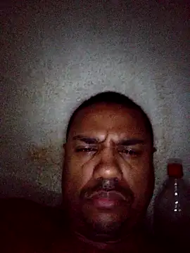 Snapshot of Mcbellorj chatting on October 27, 2025, 11:41 pm Mcbellorj online show from October 27, 2025, 11:41 pm