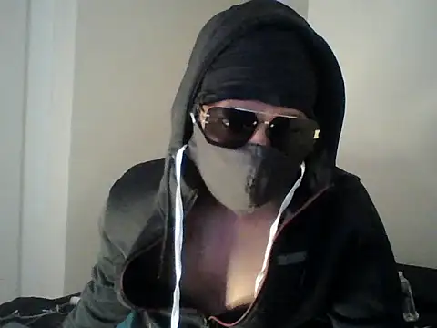 Snapshot of lops_M chatting on October 12, 2025, 3:00 pm lops M online show from October 12, 2025, 3:00 pm