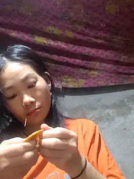 gio-thu online show from March 22, 2026, 1:03 pm