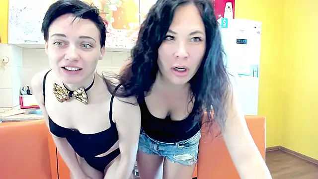 Victoria Panther online show from November 30, 2025, 5:11 am