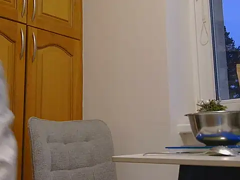 Snapshot of Olivarra chatting on February 9, 2026, 4:00 pm Olivarra online show from February 9, 2026, 4:00 pm