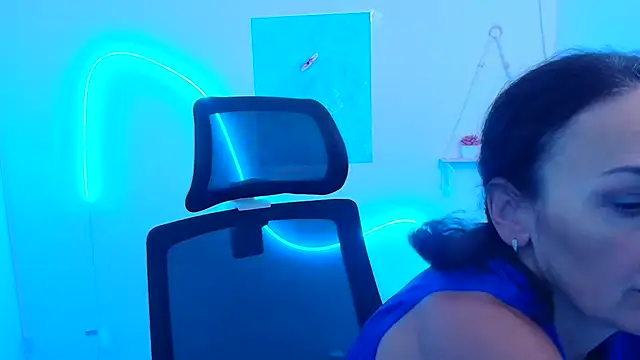 Rosie Rosee online show from December 1, 2025, 12:21 pm