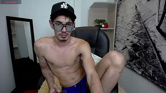 Snapshot of fabrizzio_Monti chatting on April 9, 2026, 2:44 am fabrizzio Monti online show from April 9, 2026, 2:44 am