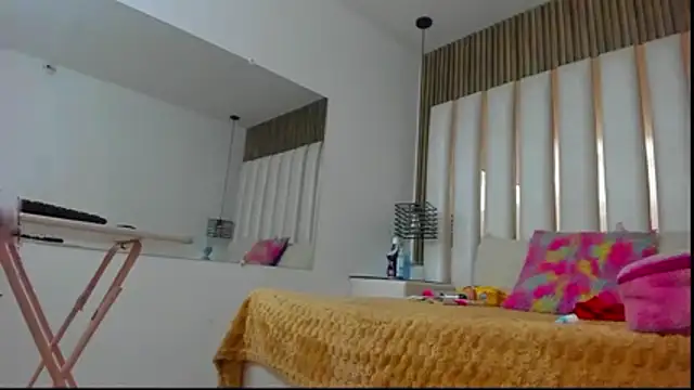 AmbarGills online show from November 10, 2025, 1:10 pm