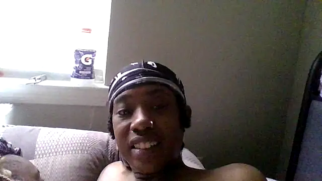 Snapshot of dezzidavill chatting on April 26, 2026, 2:59 pm dezzidavill online show from April 26, 2026, 2:59 pm